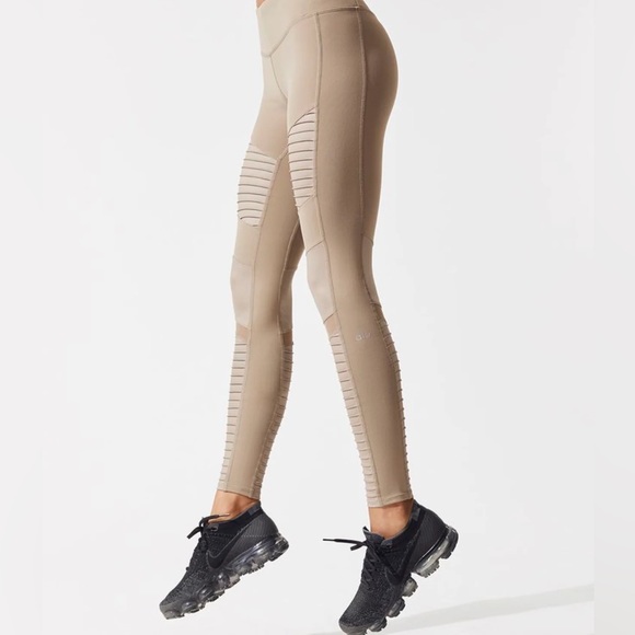 ALO Yoga Pants - ALO Yoga High-Waist Moto Legging Gravel Medium